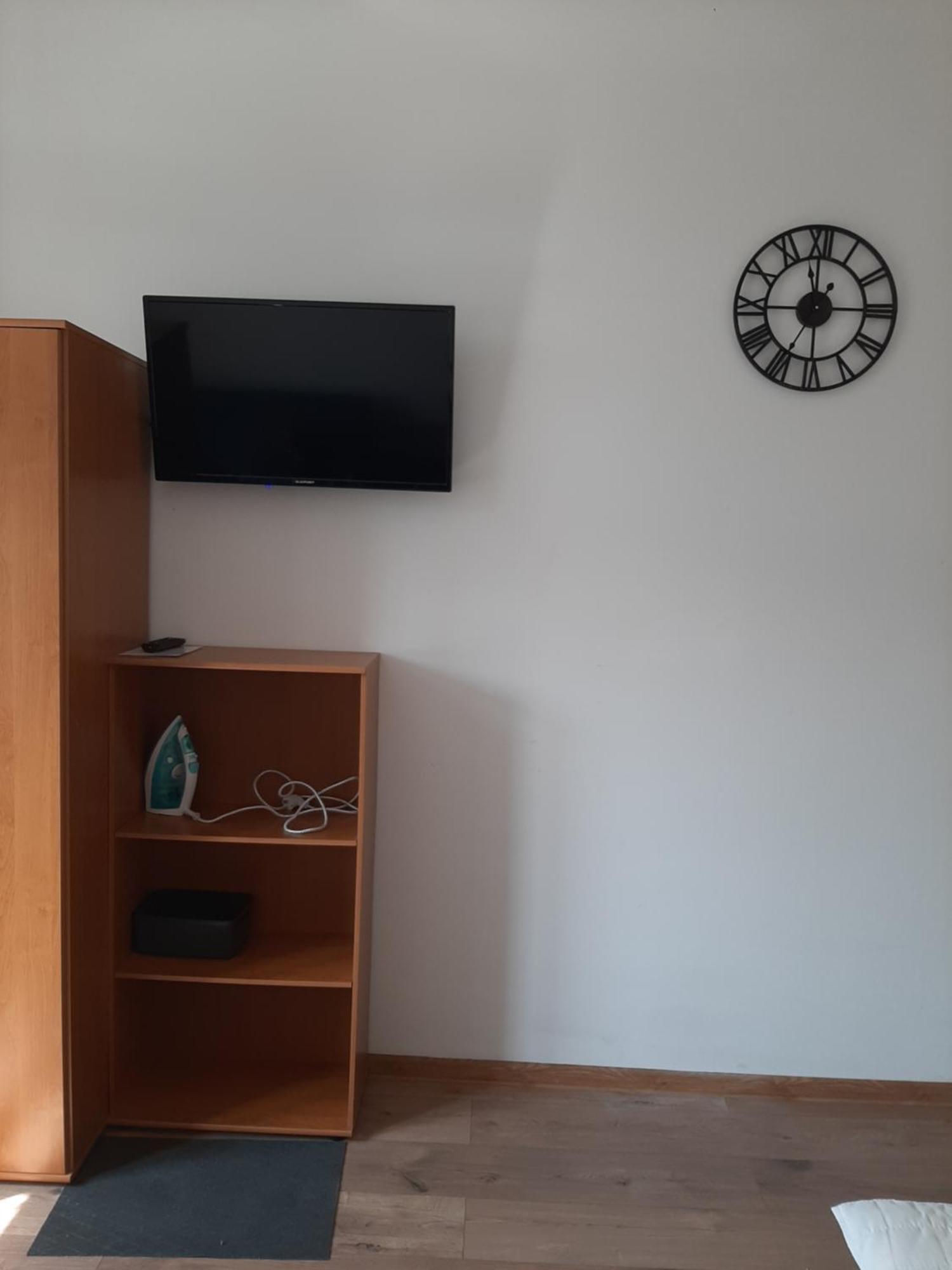 Apartamenty Marco 3-Bis- Przy Dworcu-Stare Miasto-Super Wi Fi Cracovia Esterno foto