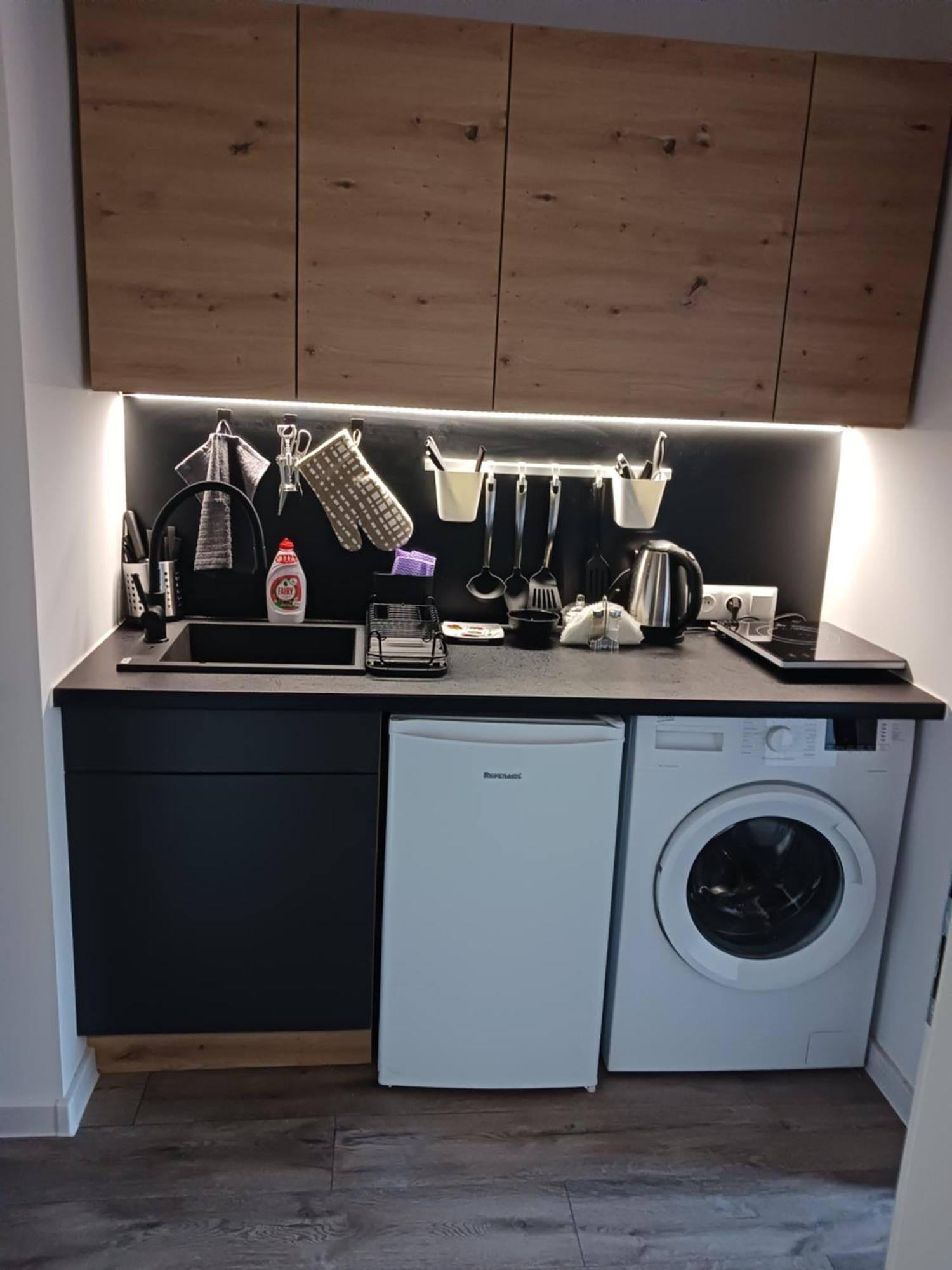 Apartamenty Marco 3-Bis- Przy Dworcu-Stare Miasto-Super Wi Fi Cracovia Esterno foto